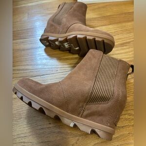 Sorel Tan Wedge Chelsea Boot Joan Rhapsody